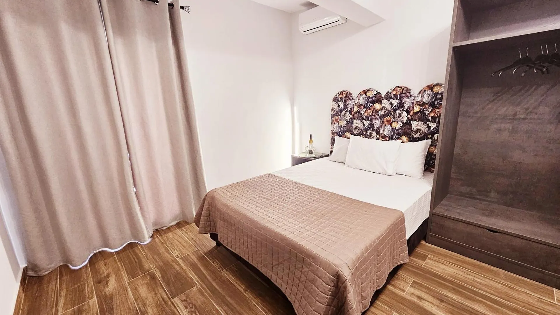 Sunrise Rooms Agios Nikolaos  0*, Agios Nikolaos (Chalkidiki)